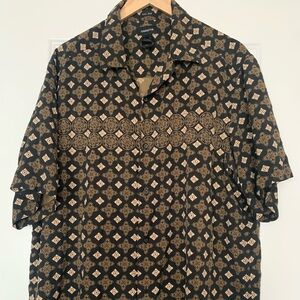 Vintage Claiborne Abstract Jacquard Button Up Shirt 
Size XL